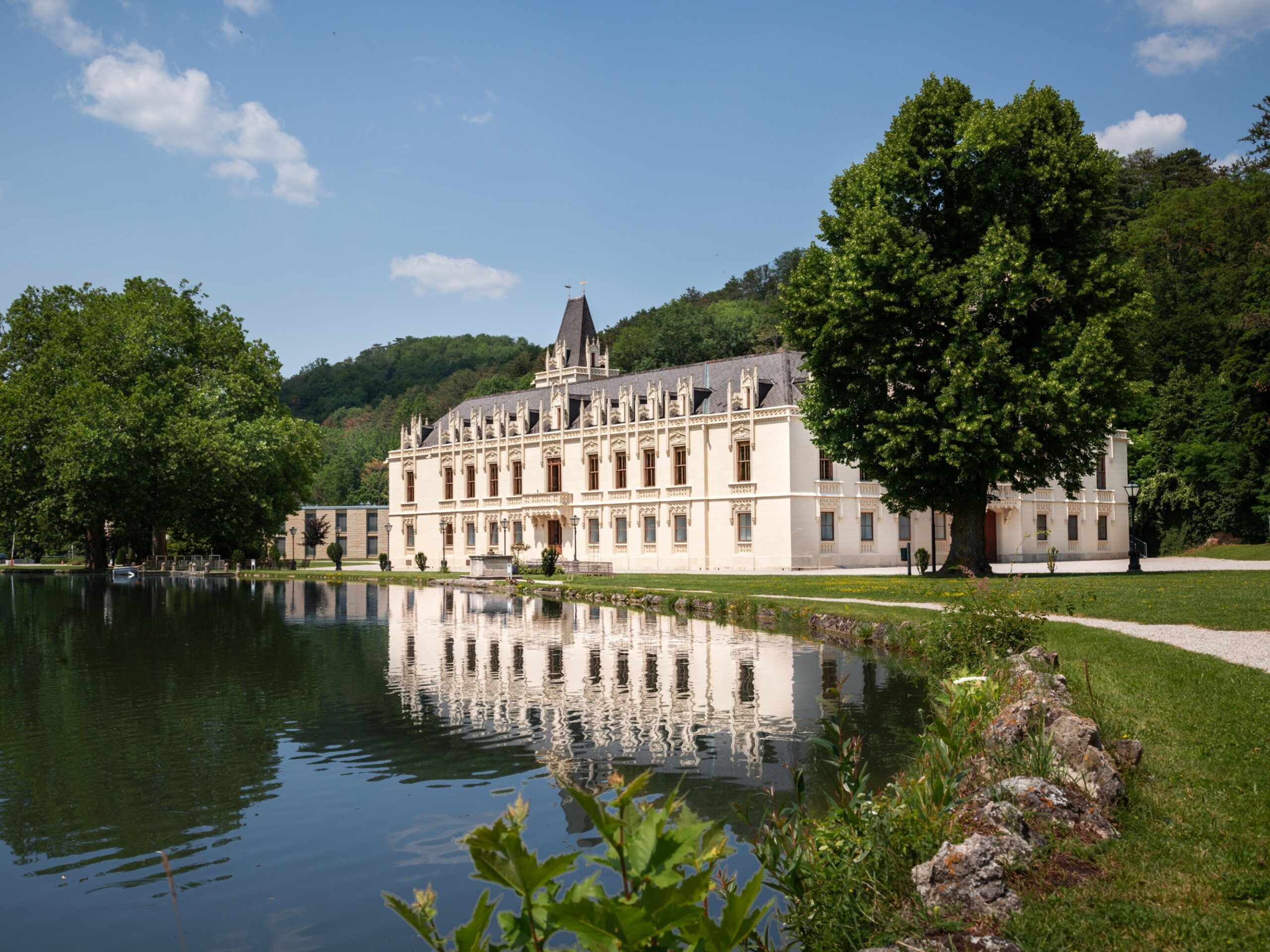 Schloss Hernstein